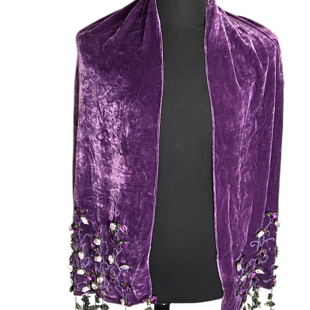 Luxurious Crushed Velvet Women's Shawl in Rich Purple